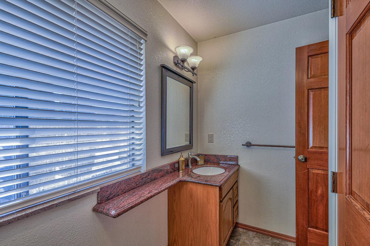 18590 Ranchito Del Rio Drive Salinas, CA 93908 - Photo 42 of 59 Gallery Image 42