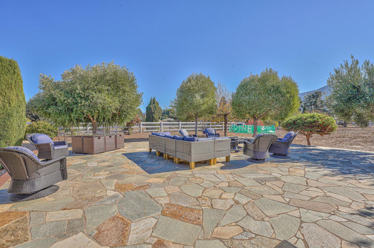18590 Ranchito Del Rio Drive Salinas, CA 93908 - Photo 49 of 59 Gallery Image 49