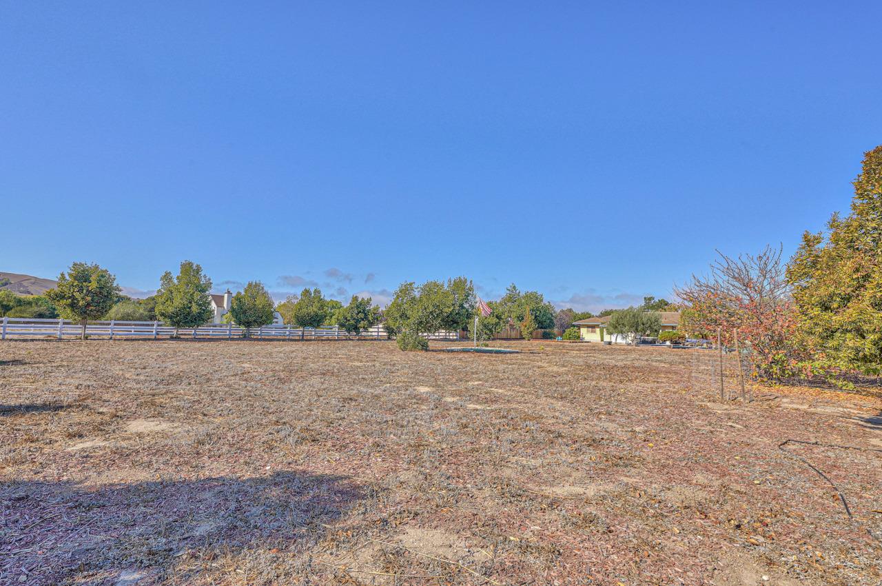 18590 Ranchito Del Rio Drive Salinas, CA 93908 - Photo 53 of 59 Gallery Image 53