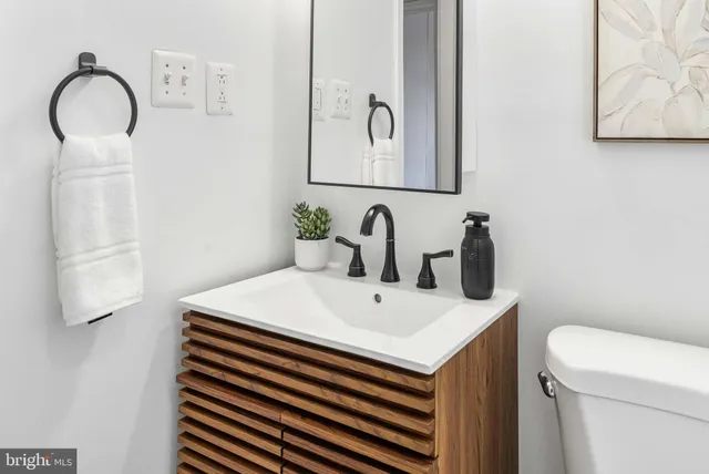 $515,000 | 4905 Sheridan Street, Riverdale, MD 20737