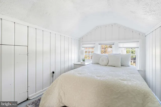 $515,000 | 4905 Sheridan Street, Riverdale, MD 20737