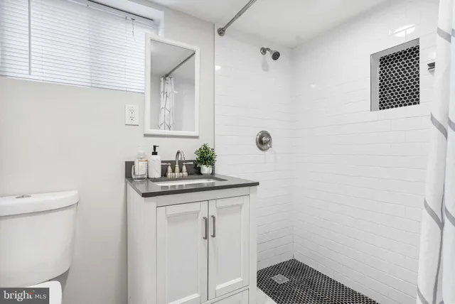 $515,000 | 4905 Sheridan Street, Riverdale, MD 20737