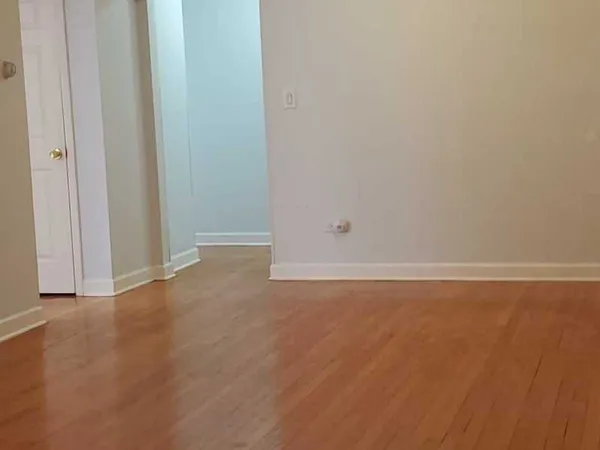 $1,975 | 1643 West Sherwin Avenue, Unit 2C, Chicago, IL 60626