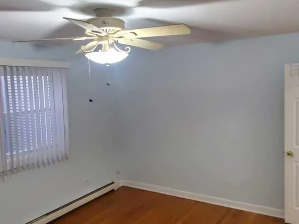 $1,975 | 1643 West Sherwin Avenue, Unit 2C, Chicago, IL 60626