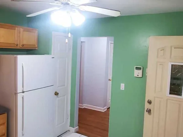 $1,975 | 1643 West Sherwin Avenue, Unit 2C, Chicago, IL 60626