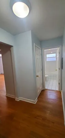 $1,975 | 1643 West Sherwin Avenue, Unit 2C, Chicago, IL 60626