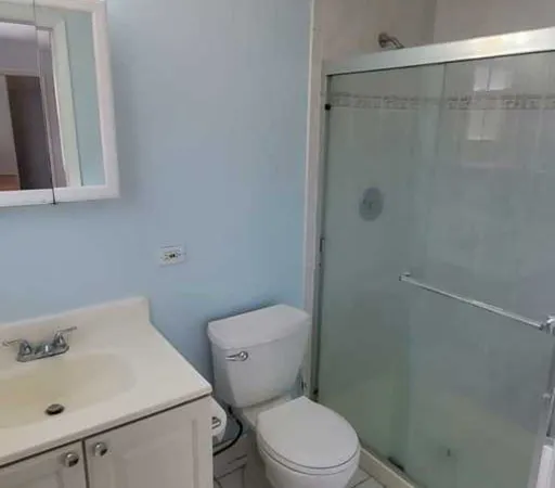 $1,975 | 1643 West Sherwin Avenue, Unit 2C, Chicago, IL 60626