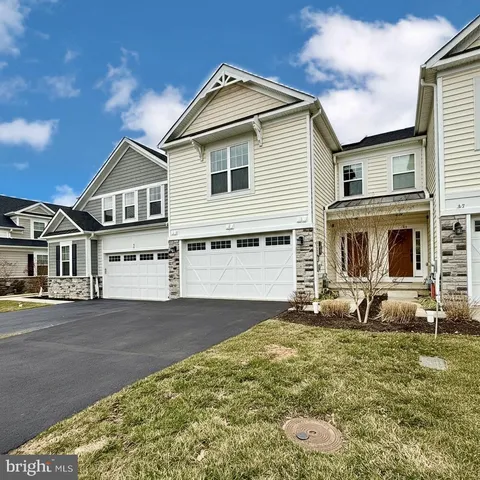 $699,999 | 48 Hunters Lane, Glen Mills, PA 19342