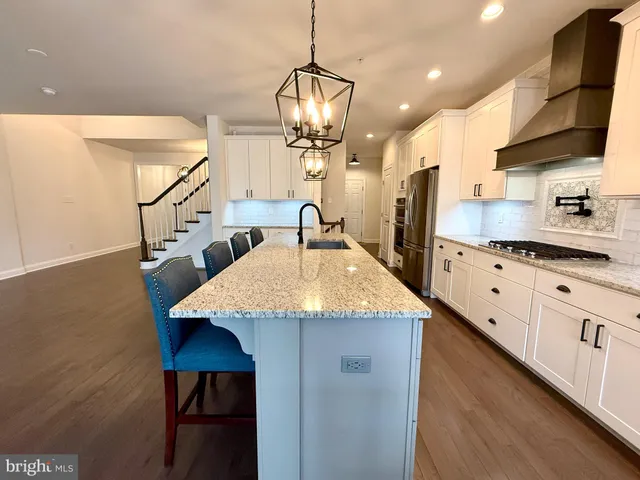 $699,999 | 48 Hunters Lane, Glen Mills, PA 19342