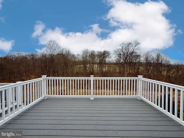 $699,999 | 48 Hunters Lane, Glen Mills, PA 19342