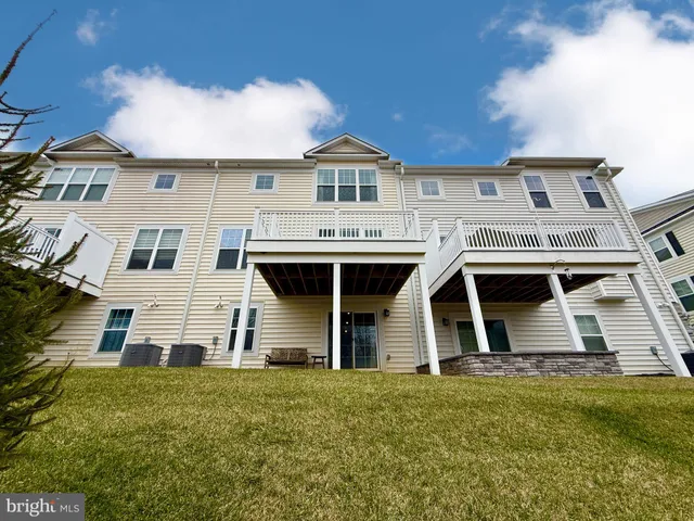 $699,999 | 48 Hunters Lane, Glen Mills, PA 19342