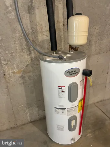 $699,999 | 48 Hunters Lane, Glen Mills, PA 19342