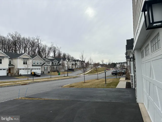 $699,999 | 48 Hunters Lane, Glen Mills, PA 19342