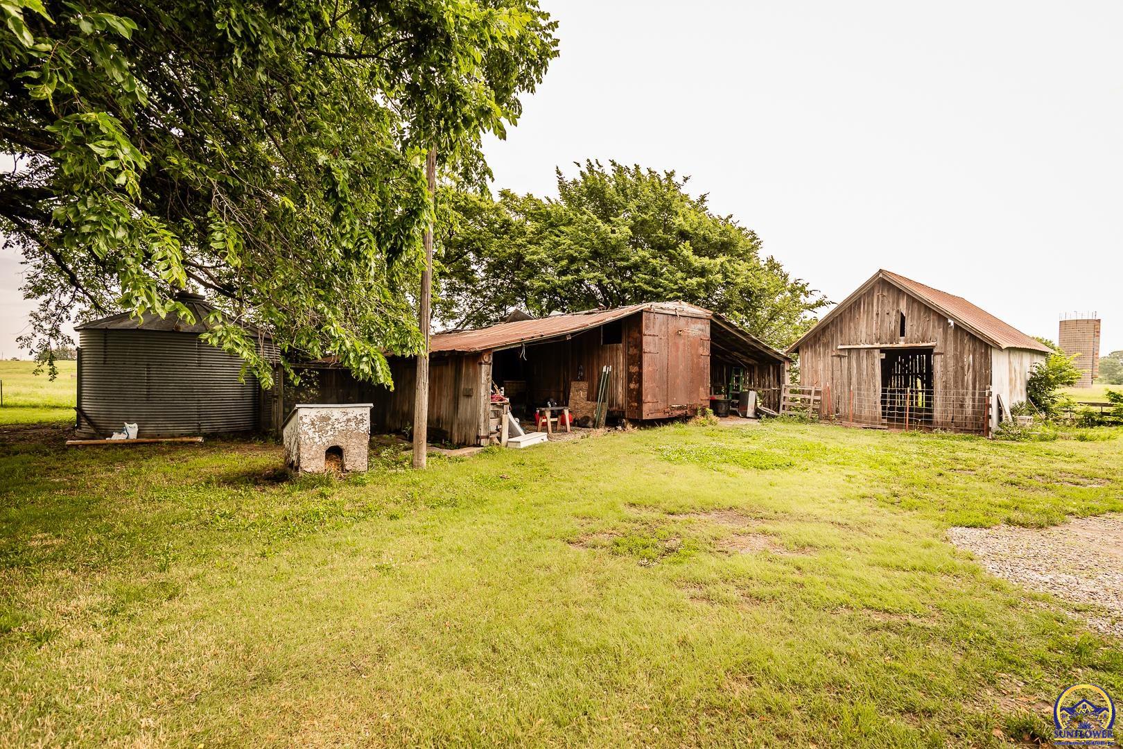 2626 Rd F Americus, KS 66835 - Photo 46 of 70