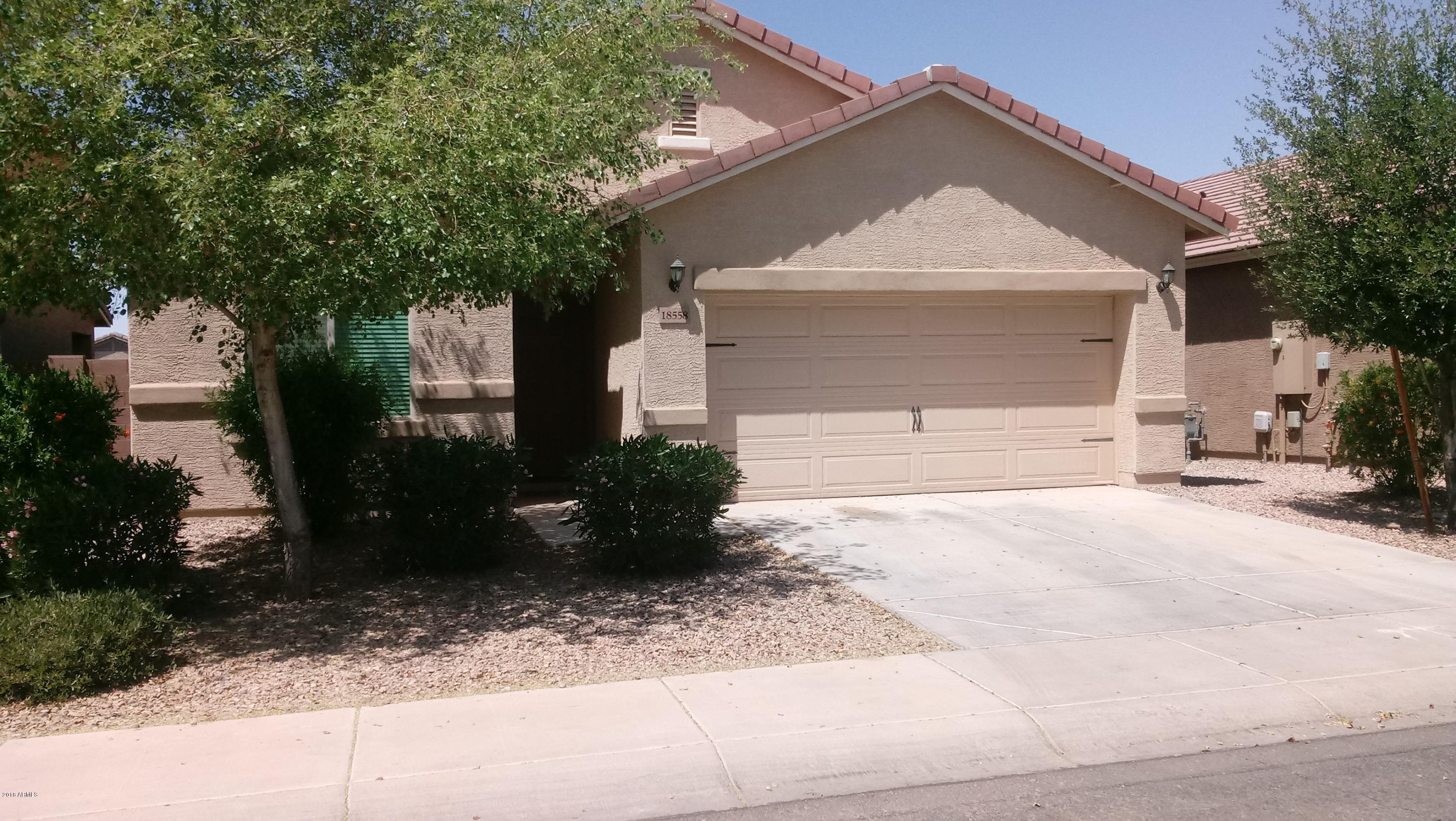 18558 North Lariat Road Maricopa, AZ 85138 - Photo 2 of 23 20180418_111853