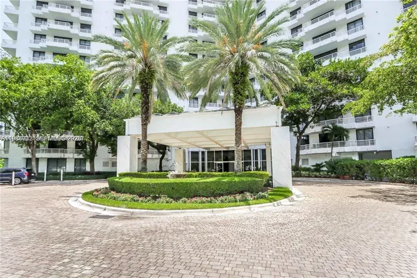 $2,800 | 3300 Northeast 192 Street, Unit 1815, Aventura, FL 33180