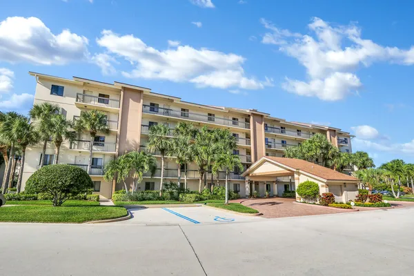 $510,000 | 701 Seafarer Circle, Unit 103, Jupiter, FL 33477