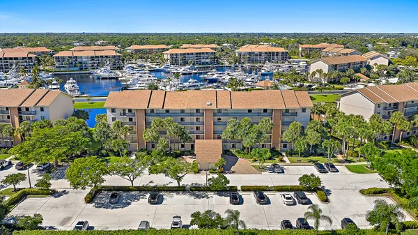 $510,000 | 701 Seafarer Circle, Unit 103, Jupiter, FL 33477