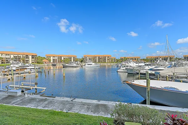$510,000 | 701 Seafarer Circle, Unit 103, Jupiter, FL 33477