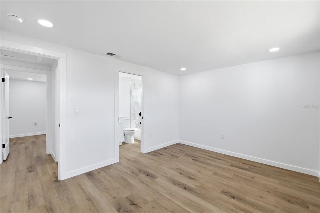 6436 Sutherland Avenue New Port Richey, FL 34653 - Photo 21 of 36 Gallery Image 21