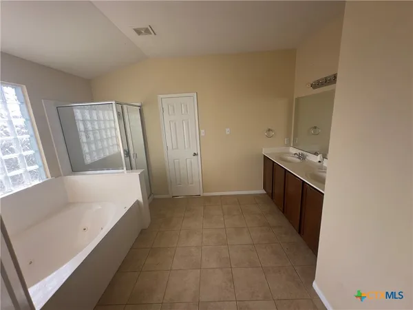 $2,450 | 2617 White Moon Drive, Harker Heights, TX 76548