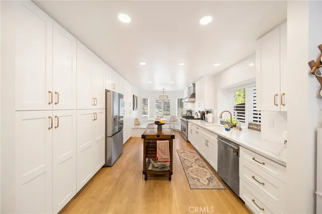 $1,199,900 | 24224 Creekside Drive, Newhall, CA 91321