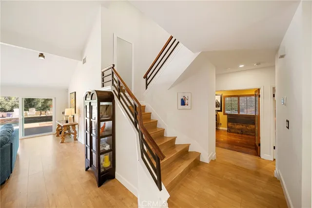 $1,199,900 | 24224 Creekside Drive, Newhall, CA 91321