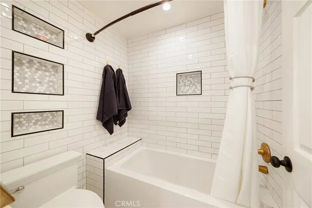 $1,199,900 | 24224 Creekside Drive, Newhall, CA 91321