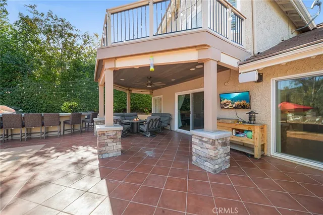 $1,199,900 | 24224 Creekside Drive, Newhall, CA 91321