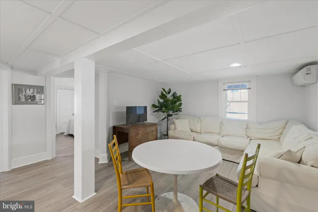 $4,000,000 | 83 North Atlantic Avenue, Bethany Beach, DE 19930