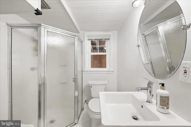 $4,000,000 | 83 North Atlantic Avenue, Bethany Beach, DE 19930