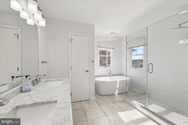 $4,000,000 | 83 North Atlantic Avenue, Bethany Beach, DE 19930