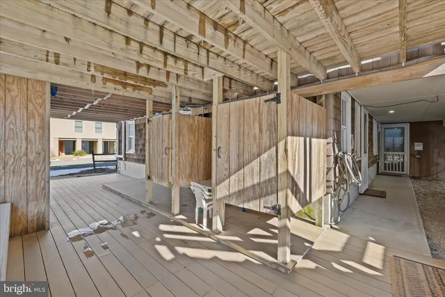 $4,000,000 | 83 North Atlantic Avenue, Bethany Beach, DE 19930