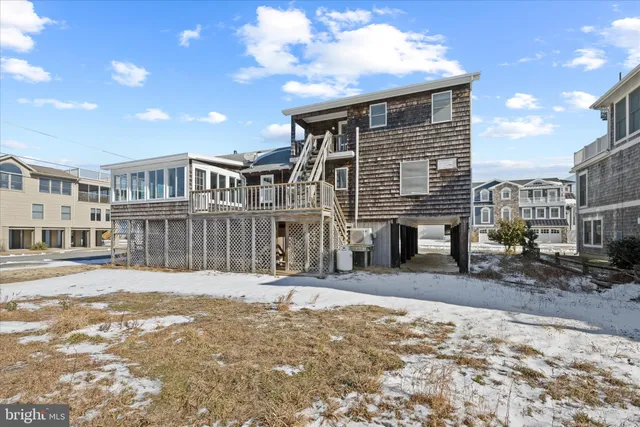 $4,000,000 | 83 North Atlantic Avenue, Bethany Beach, DE 19930
