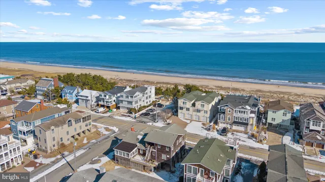 $4,000,000 | 83 North Atlantic Avenue, Bethany Beach, DE 19930