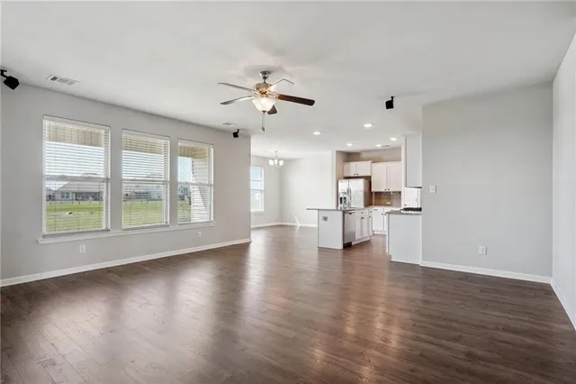 $274,000 | 824 Lakeshore Village Drive, Slidell, LA 70461