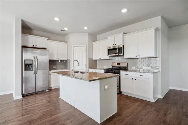 $274,000 | 824 Lakeshore Village Drive, Slidell, LA 70461