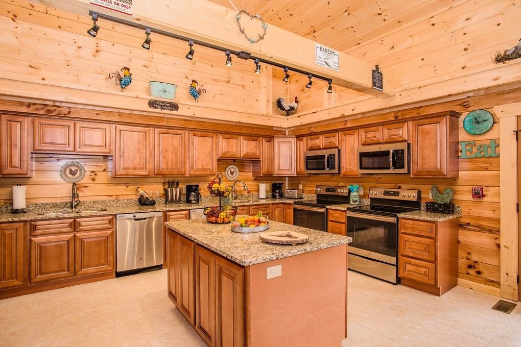 4351 Forest Ridge Way Pigeon Forge, TN 37863 - Photo 8 of 36