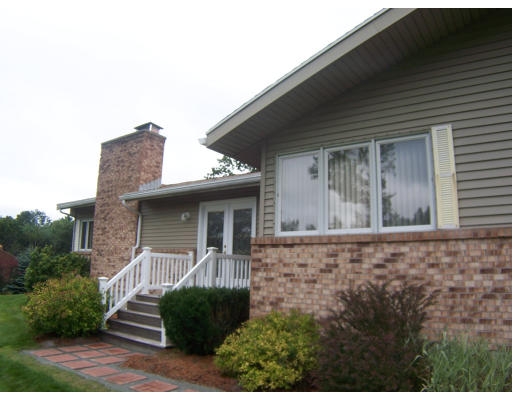 4 Partridge Hill Road Westminster, MA 01473 - Photo 3 of 25 Gallery Image 3