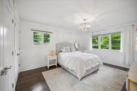 $2,099,000 | 920 Pine Tree Lane, Winnetka, IL 60093