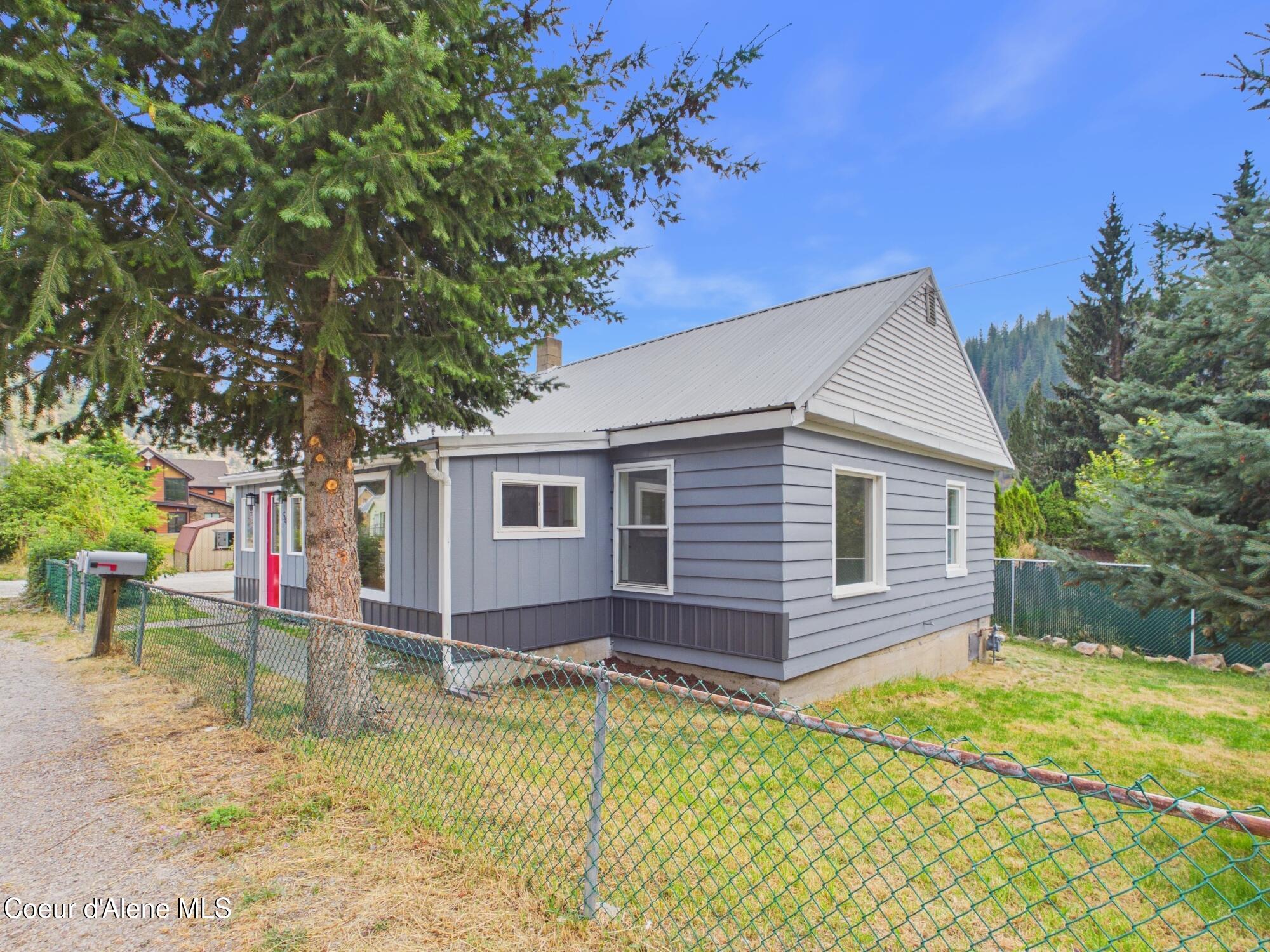54 Elk Creek Road Kellogg, ID 83837 - Photo 2 of 22 2