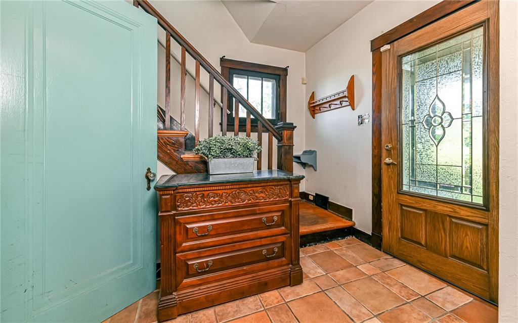 2343 Rochester Road Pittsburgh, PA 15237 - Photo 2 of 20 Gallery Image 2