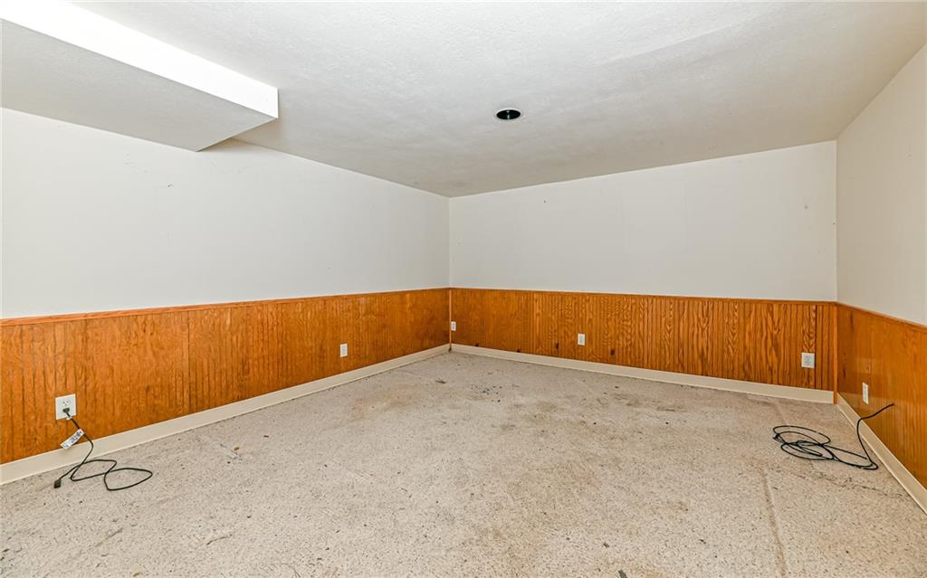 2343 Rochester Road Pittsburgh, PA 15237 - Photo 15 of 20 Gallery Image 15