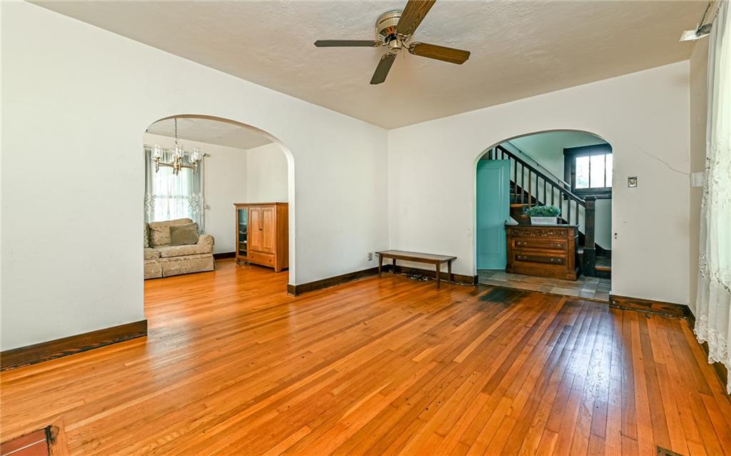 2343 Rochester Road Pittsburgh, PA 15237 - Photo 3 of 20 Gallery Image 3
