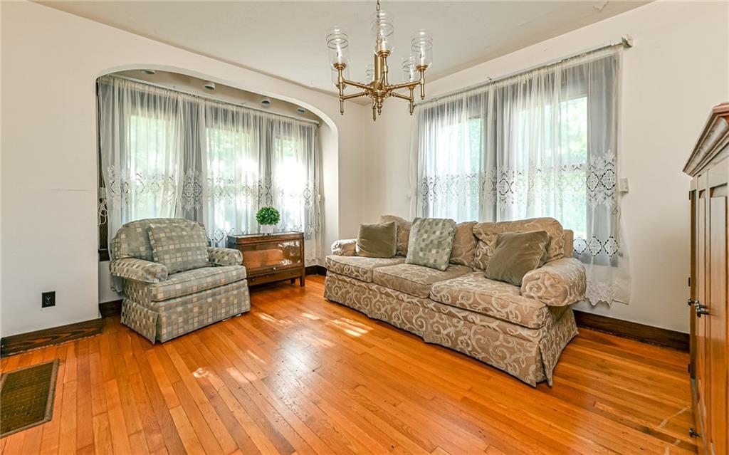 2343 Rochester Road Pittsburgh, PA 15237 - Photo 5 of 20 Gallery Image 5