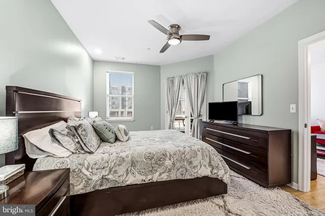 $207,000 | 23 Pierside Drive, Unit 315, Baltimore, MD 21230