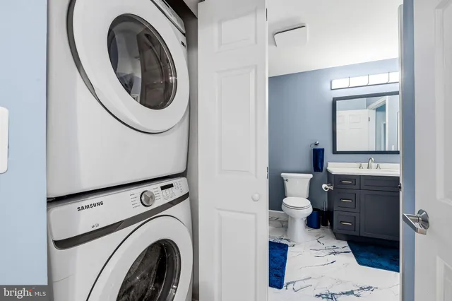 $207,000 | 23 Pierside Drive, Unit 315, Baltimore, MD 21230