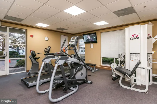 $207,000 | 23 Pierside Drive, Unit 315, Baltimore, MD 21230