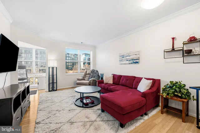 $207,000 | 23 Pierside Drive, Unit 315, Baltimore, MD 21230