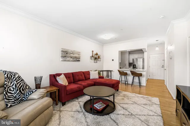 $207,000 | 23 Pierside Drive, Unit 315, Baltimore, MD 21230